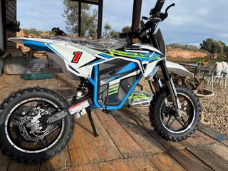 Mini moto eléctrica REBEL MASTER nueva