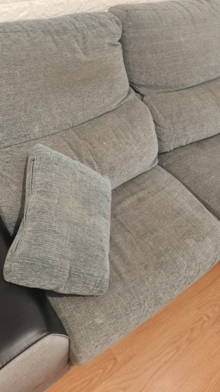 Sofá chaise longue extensible gris y negro