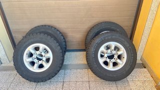 Jantes Mitsubishi Montero R15 6x139.7 com pneus