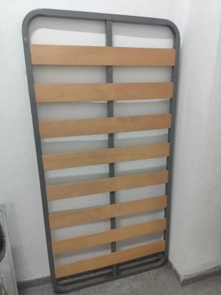 Somier metálico con lamas de madera
