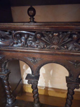 Bargueño antiguo madera y tela