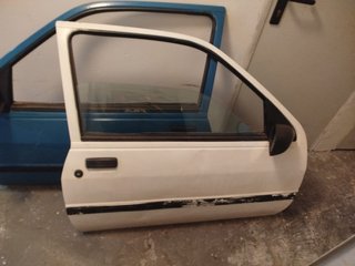 Puerta Ford Fiesta MK3 copiloto 3 puertas