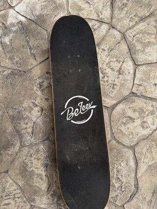 Skate Negro y Blanco Nuevo