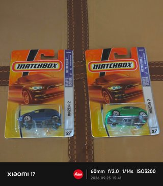 Matchbox Mazda 2 Blu e Verde Metro Rides