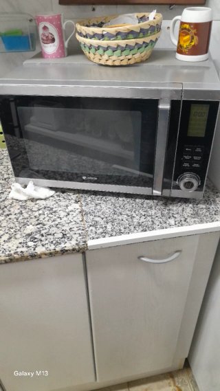 Microondas Digital Artrom 25L con Grill