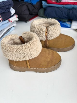 Botas con Pelo Zara Talla 25