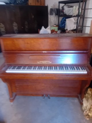 Pianoforte Vintage in Legno