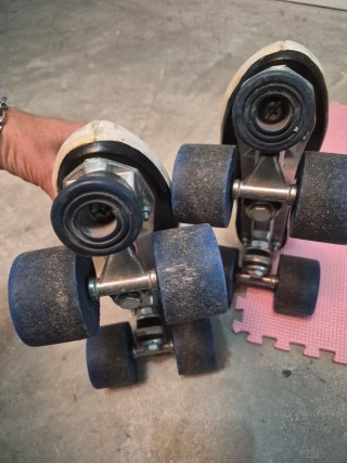 Patines de Cuatro Ruedas Estilo Clásico
