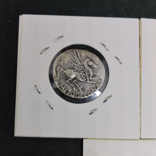 LOTE DE 3 MONEDAS DE LA ANTIGUA GRECIA RÉPLICAS