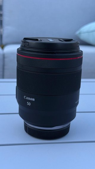 Canon RF 50mm f/1.2L USM