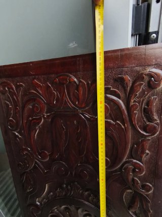 Panel de Madera Antigua Tallada