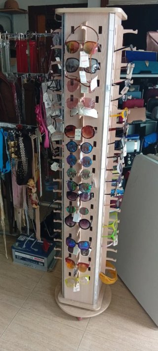 Expositor de Gafas Giratorio de Madera y 50 gafas