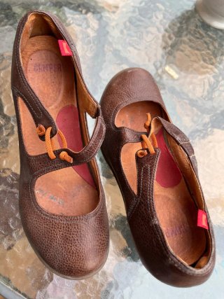 Zapatos Camper Marrones de Tacón