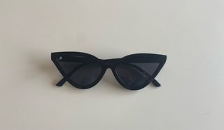 Gafas de sol negras