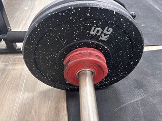 2 discos 5 kg y 4 discos 2.5 kg