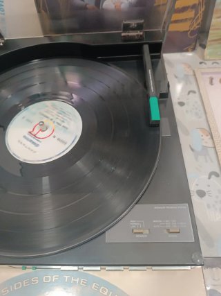 Tocadiscos Aiwa japonés