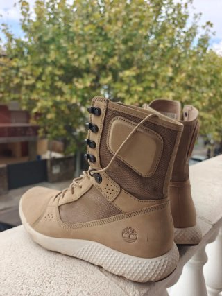 Botas Timberland Flyroam Tácticas Beige