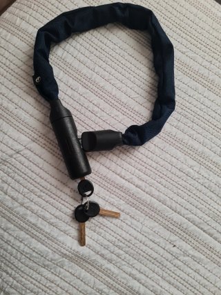 Candado para patinete con llaves