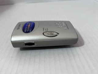Radio Portátil Sony SRF-59 FM Stereo Walkman