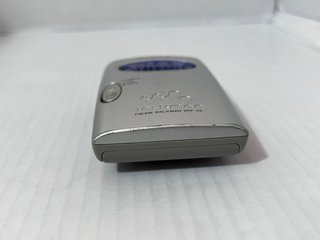 Radio Portátil Sony SRF-59 FM Stereo Walkman