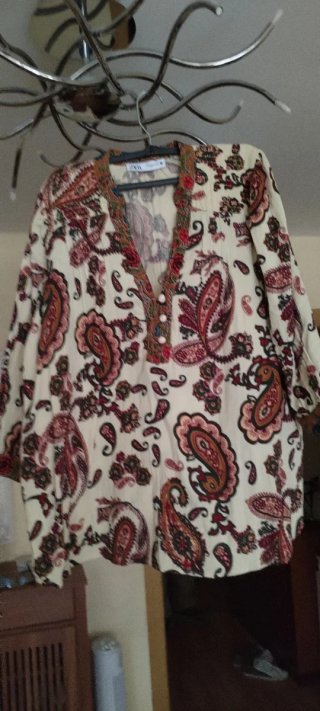 Blusón Zara estampado paisley