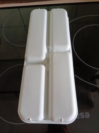 Organizador de plástico blanco