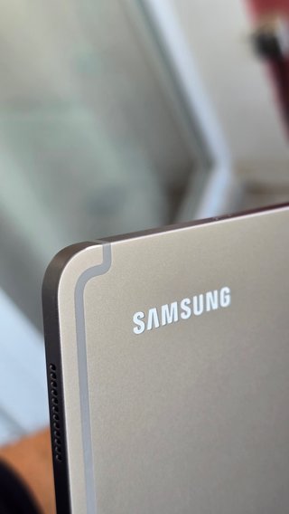 Samsung Galaxy Tab S10 Ultra 256GB + MicroSD 1TB