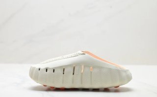 Nike Mind 001