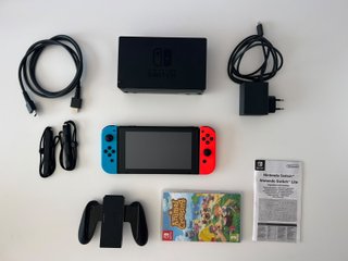 Nintendo Switch + Accesorios y Juego