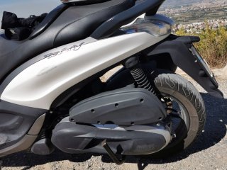 Piaggio Beverly Sport Touring 350