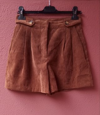 Pantalón corto de pana Zara