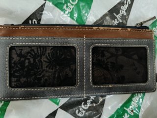 Monedero Anelle estampado floral y marrón