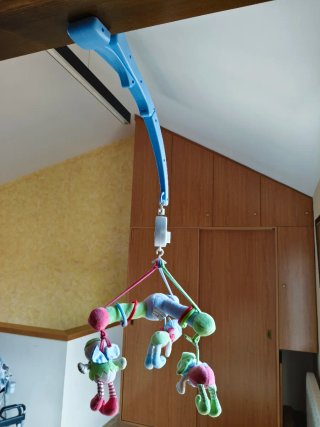Móvil cuna con peluches