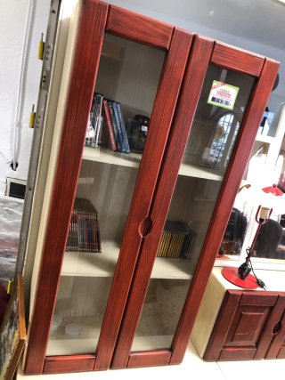 Conjunto de Muebles de Madera Blanco y Rojo