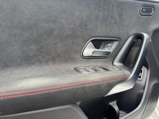 MERCEDES-BENZ Clase A Sedan A 250 e