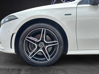 MERCEDES-BENZ Clase A Sedan A 250 e