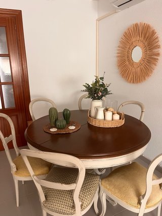 Mesa y Sillas de Comedor Vintage