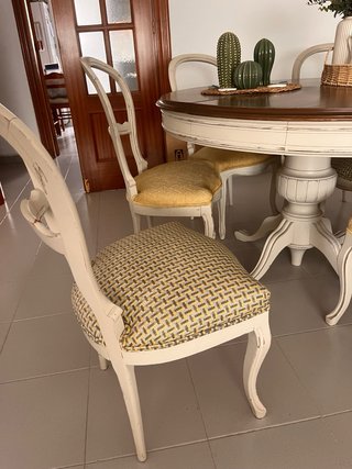 Mesa y Sillas de Comedor Vintage