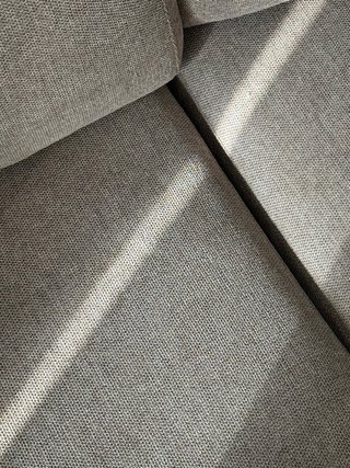 Sofá beige/gris de tela NUEVO