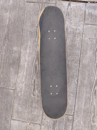 Skate de madera con diseño