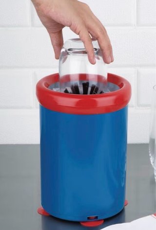 Limpiador de vasos para bar