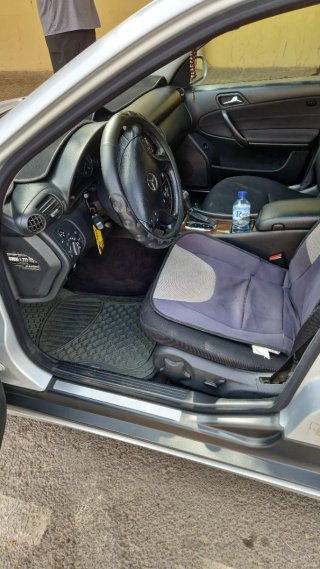 Mercedes-Benz Clase C 2006