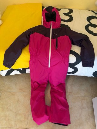 Mono de nieve rosa