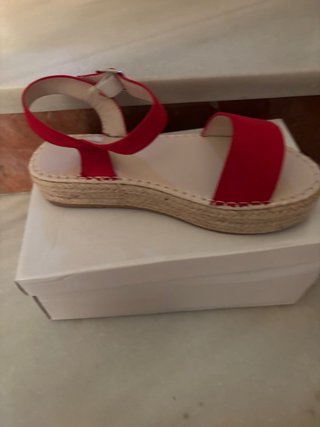 Sandalias Rojas con Plataforma