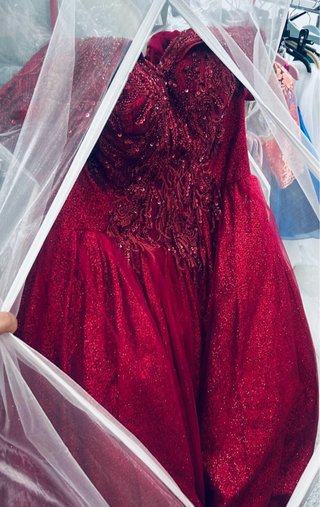 VESTIDO DE Quinceañera Rojo con Cola