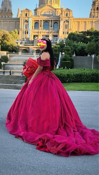 VESTIDO DE Quinceañera Rojo con Cola