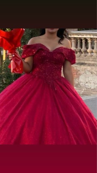 VESTIDO DE Quinceañera Rojo con Cola