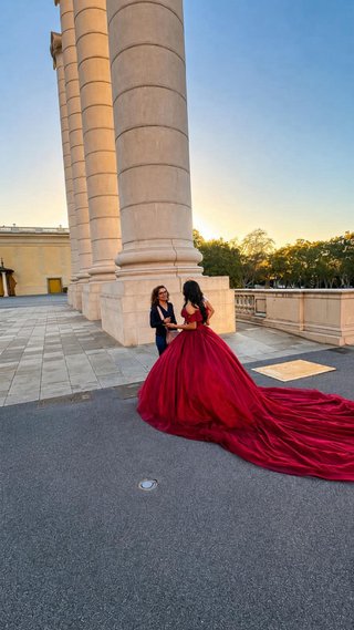 VESTIDO DE Quinceañera Rojo con Cola