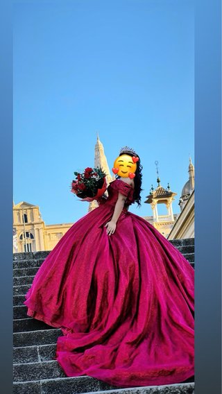 VESTIDO DE Quinceañera Rojo con Cola