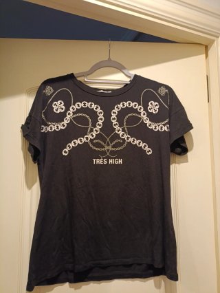 Camiseta TRÈS HIGH con estampado de cadenas